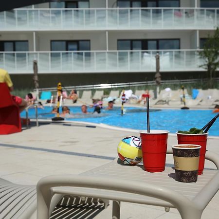 Apartament Lux Tukan B004, Polanki Aqua - Holiday City Колобжег Екстериор снимка