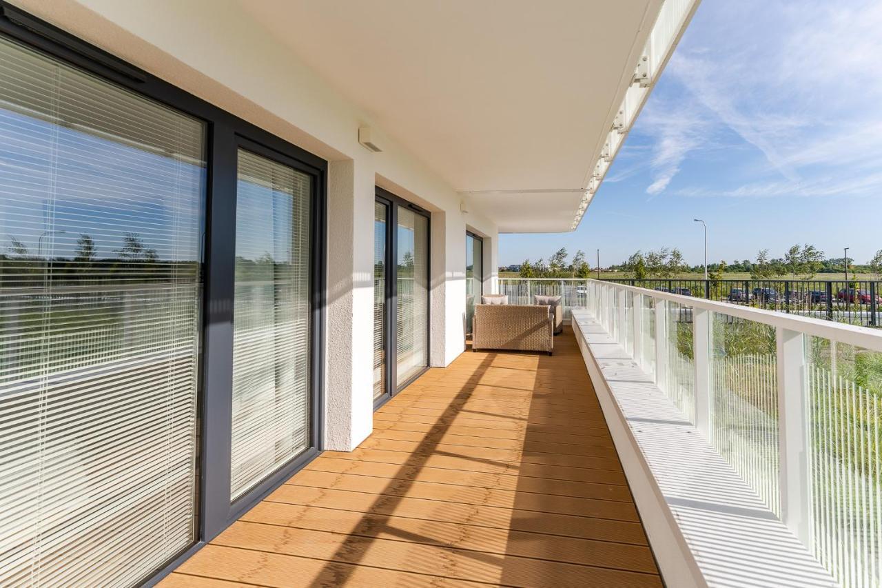 Apartament Lux Tukan B004, Polanki Aqua - Holiday City Колобжег Екстериор снимка