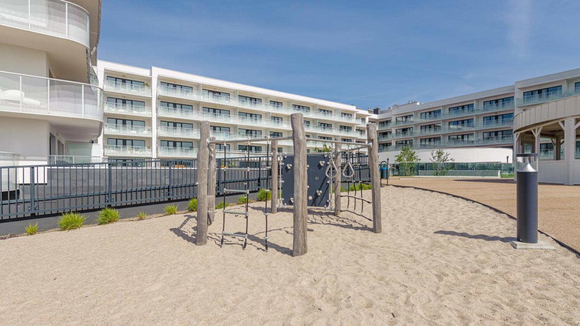 Apartament Lux Tukan B004, Polanki Aqua - Holiday City Колобжег Екстериор снимка
