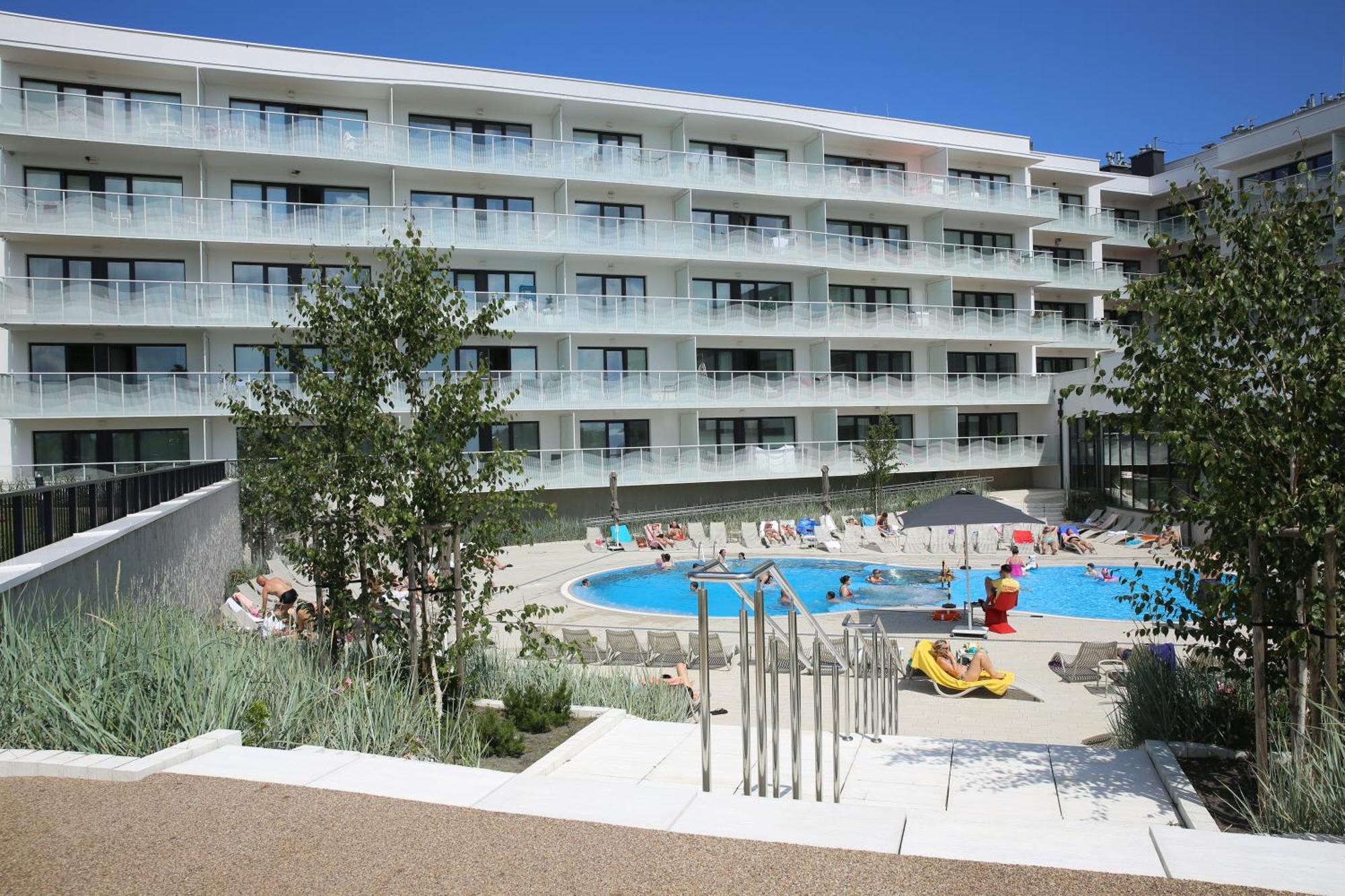 Apartament Lux Tukan B004, Polanki Aqua - Holiday City Колобжег Екстериор снимка